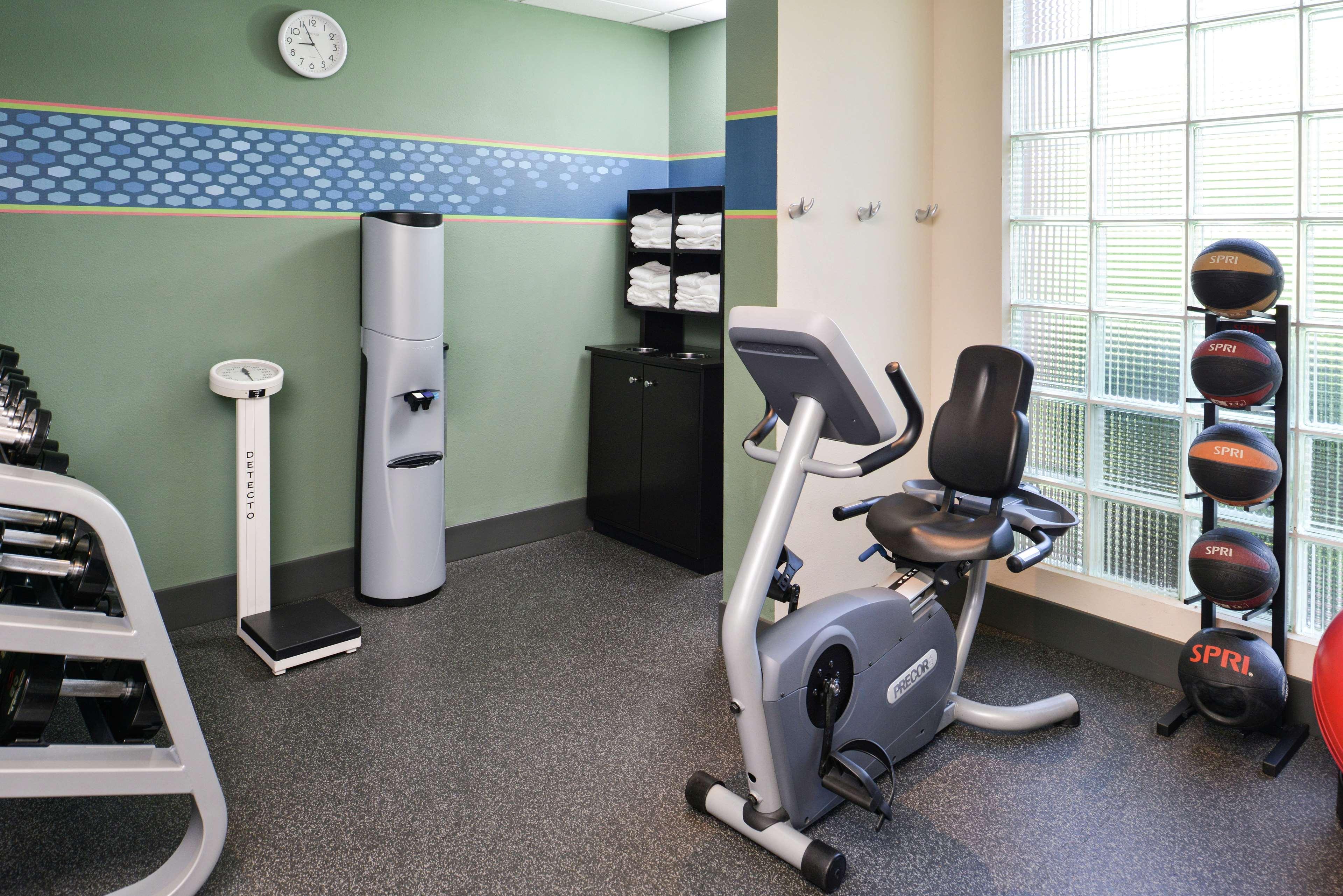Hampton Inn Staunton Kültér fotó