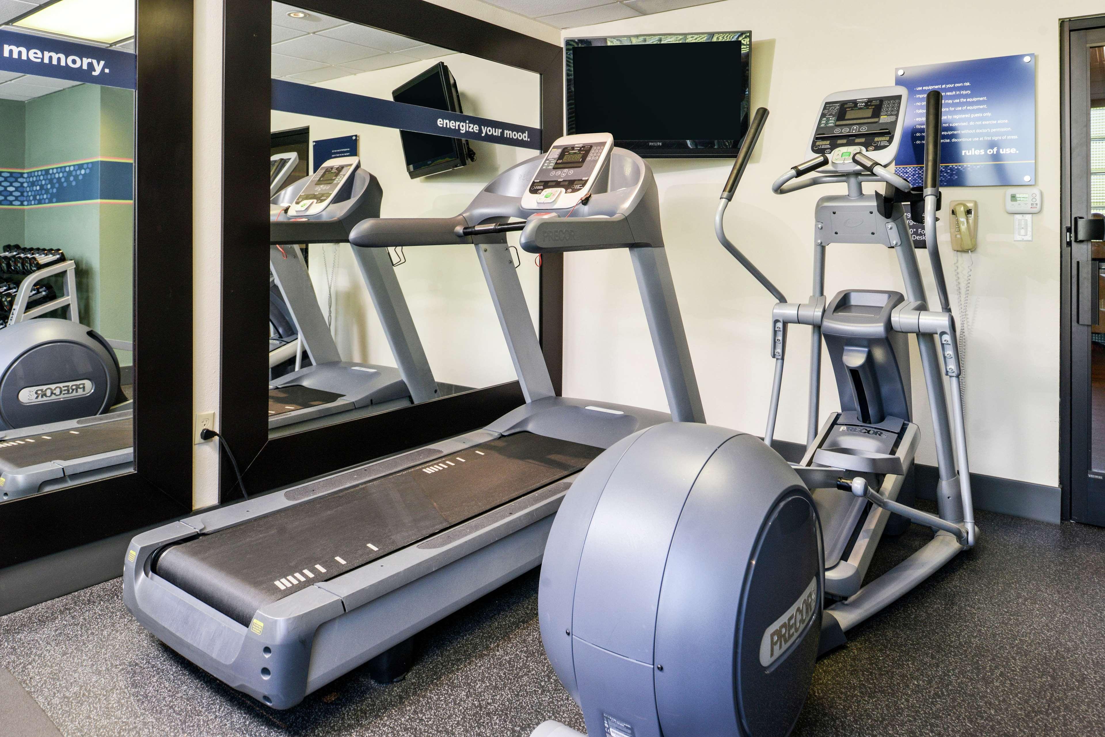 Hampton Inn Staunton Kültér fotó