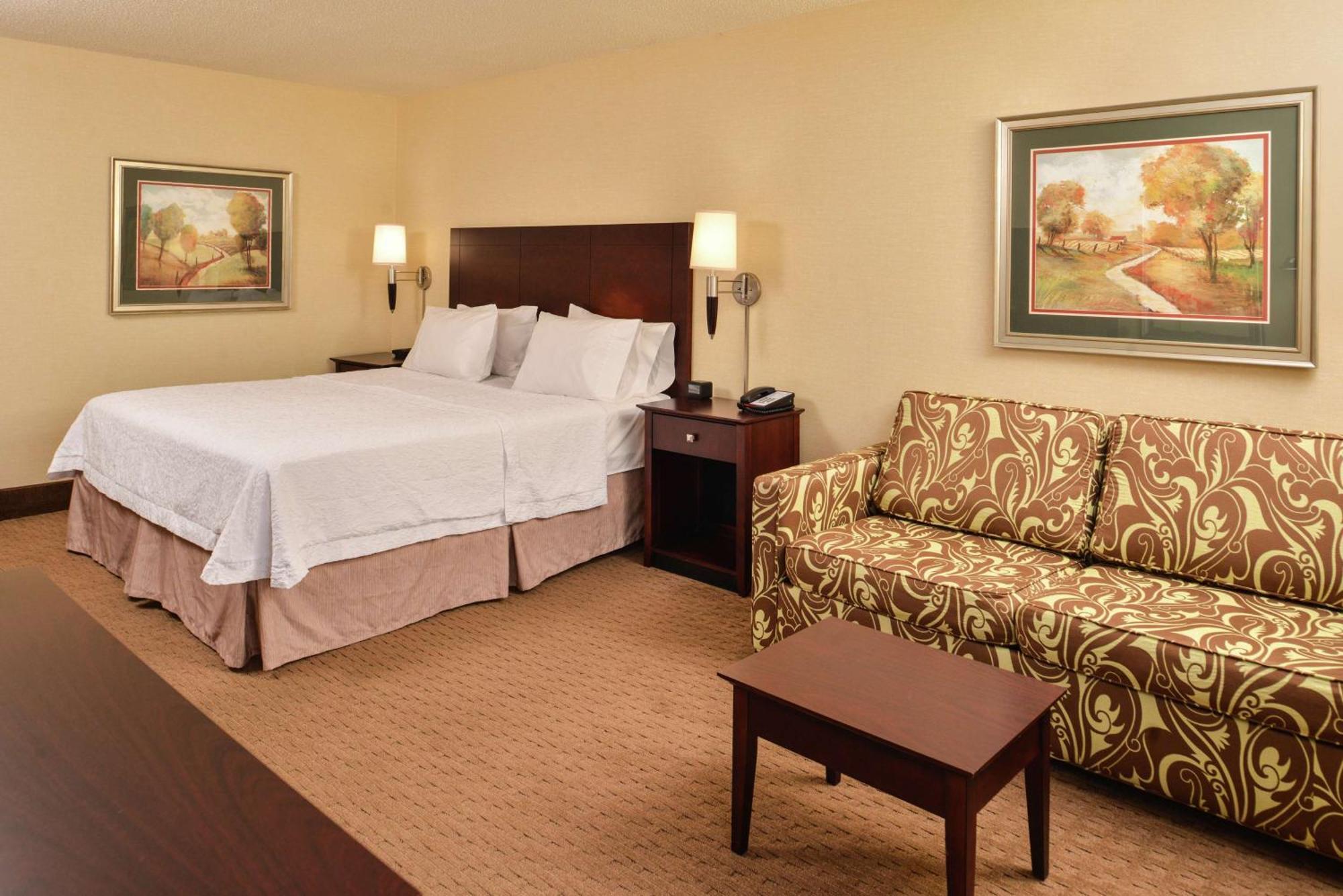 Hampton Inn Staunton Kültér fotó