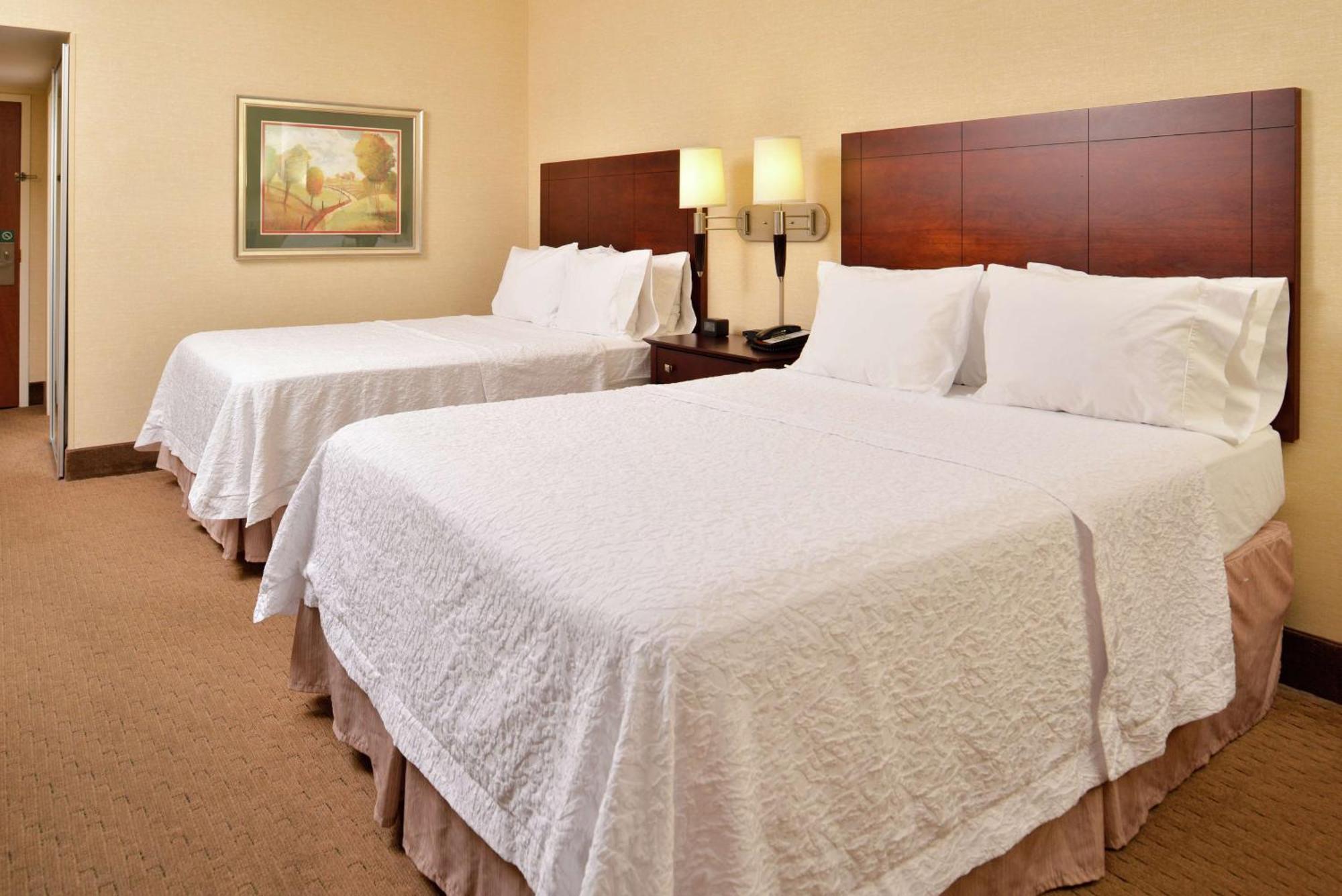 Hampton Inn Staunton Kültér fotó