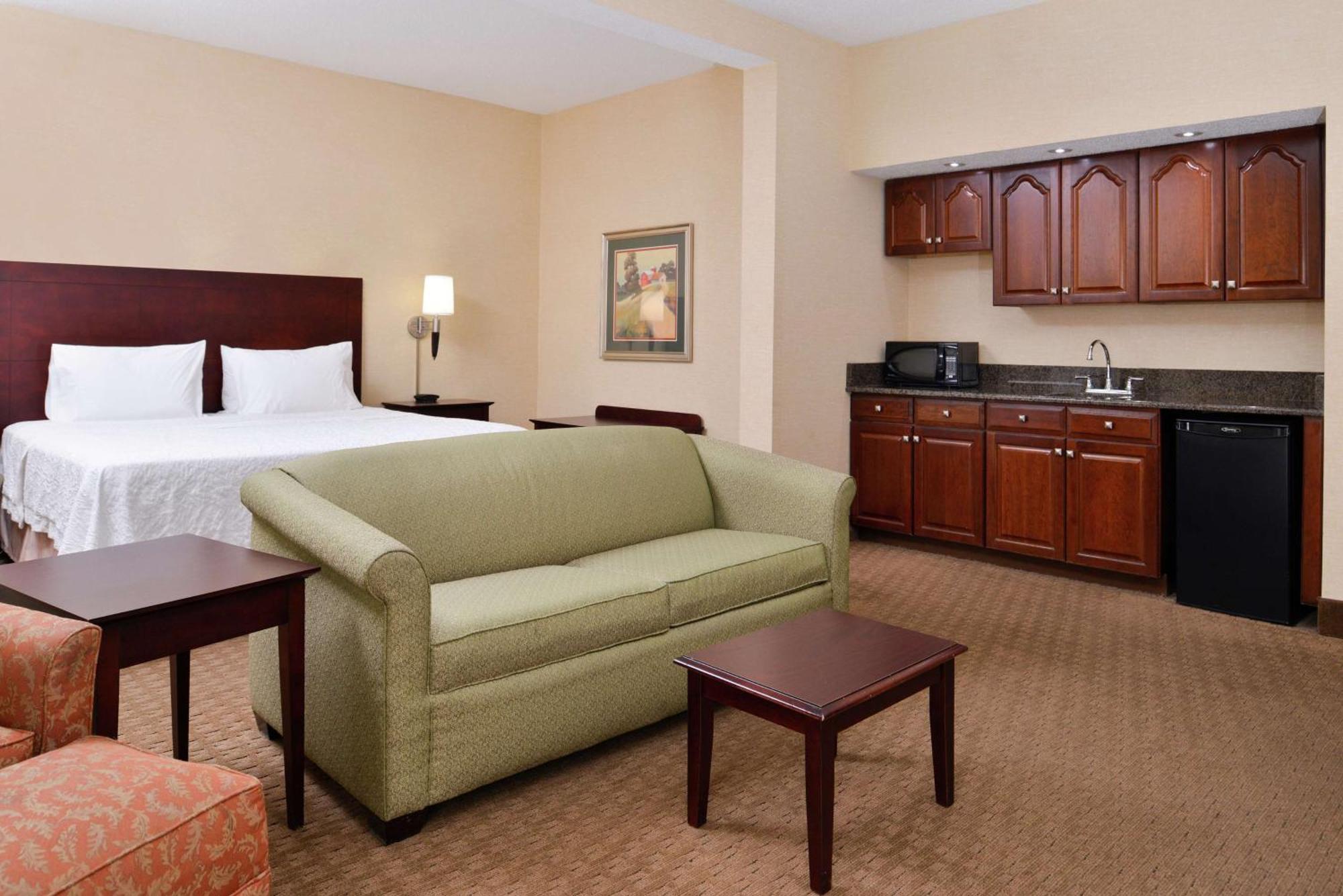 Hampton Inn Staunton Kültér fotó